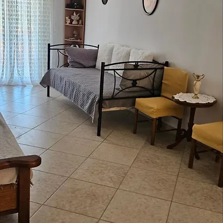 Appartement Platouka'S House à Ágios Matthaíos Extérieur photo